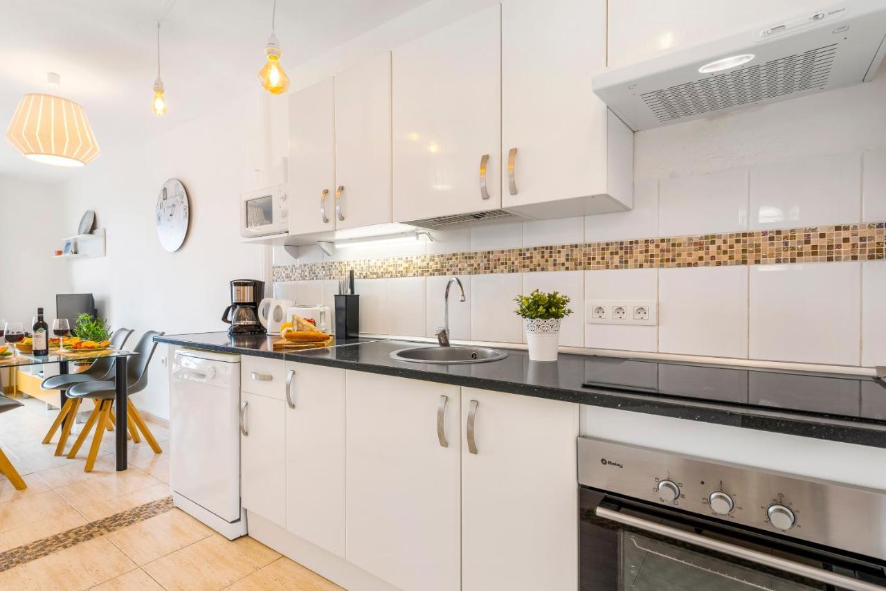 1314 Fabulous 2 Bedroom Accommodation Roof Terrace Каляо Салвахе Екстериор снимка